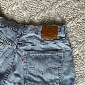 levi vintage mom jean shorts